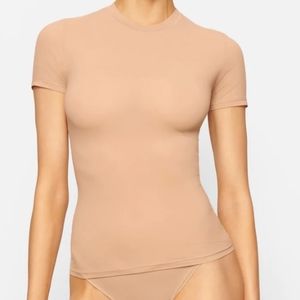 Skims fits everybody t-shirt - sienna